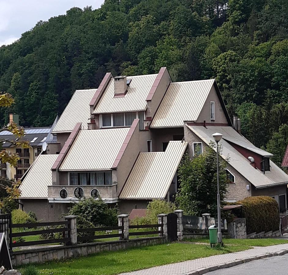 Villa Kaprysクドヴァ・ズドゥルイ エクステリア 写真